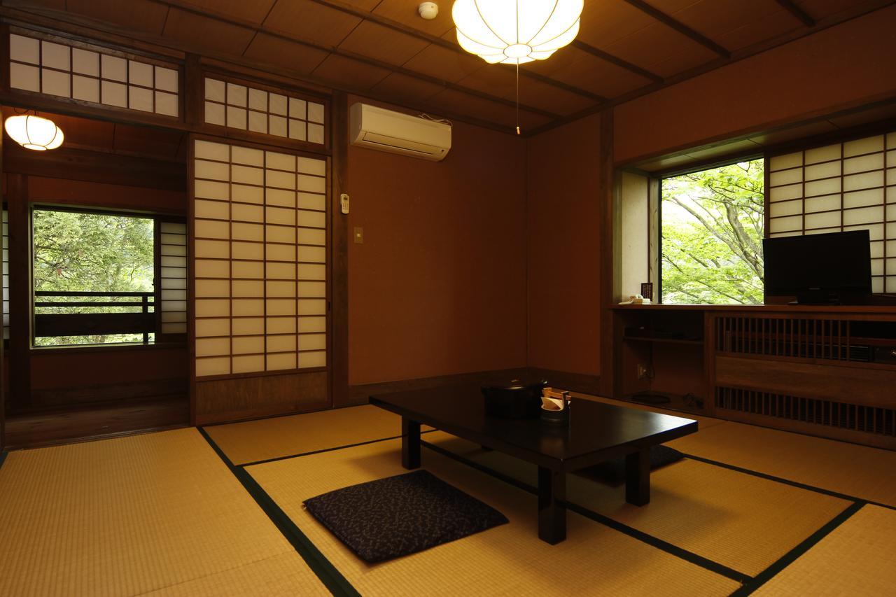 Ryosou Komatsu Bessou Hotell Kokonoe Exteriör bild